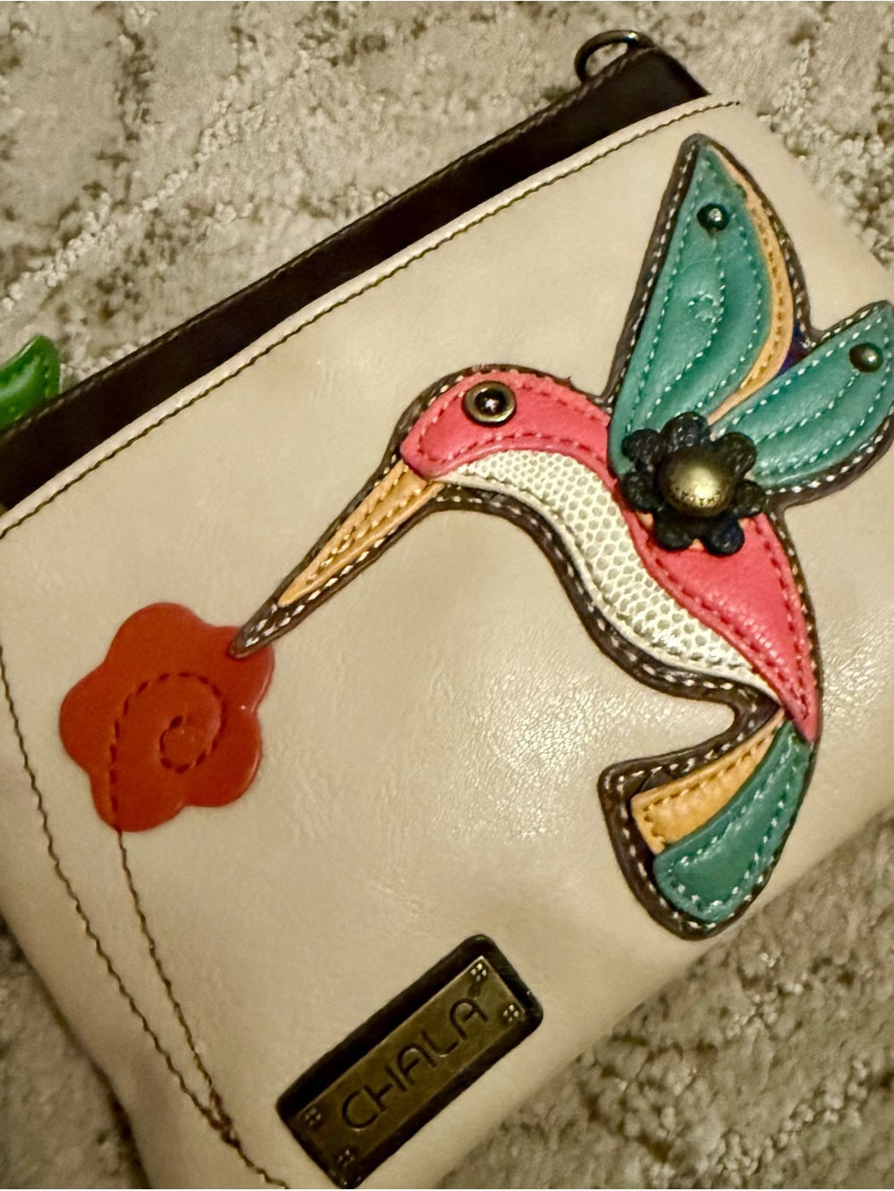 Chala Cream Crossbody/Wristlet with Colorful Appliqué Hummingbird